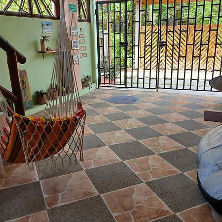 Hostal Casa Taisha Montanita Exterior photo